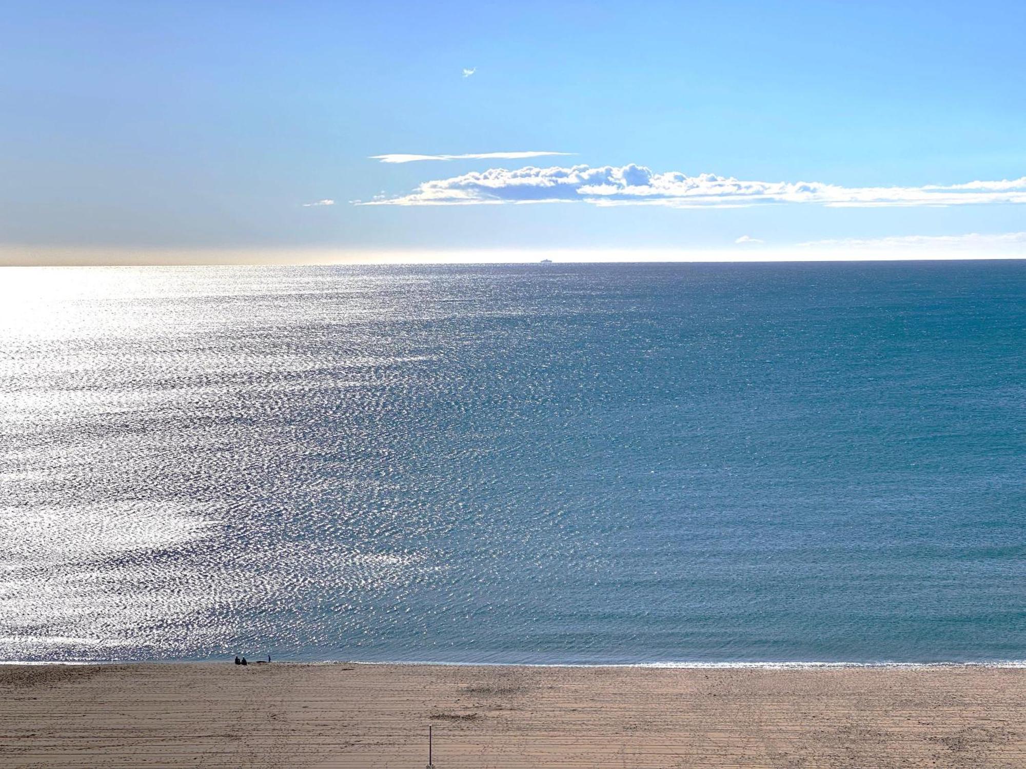 Penthouse On The Beach إمبوريابرافا المظهر الخارجي الصورة